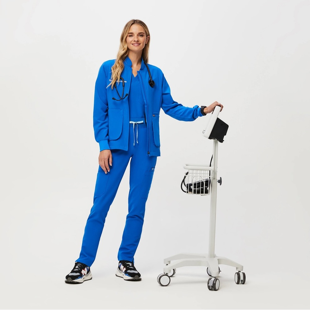 Figs Women's Vibrant Blue Straight Leg Scrub Set